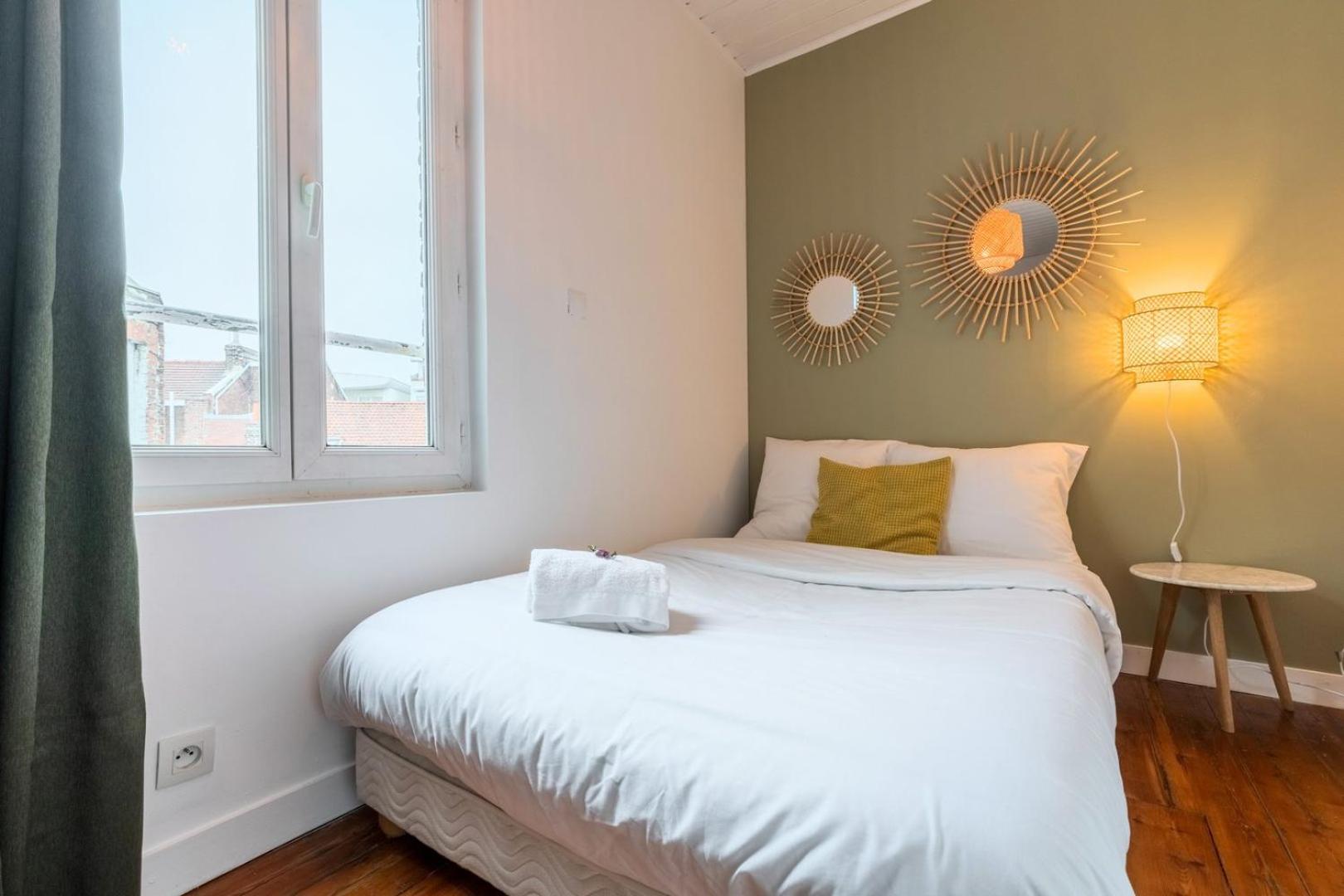 2-Bedroom Apartment Near Metro Lille Zewnętrze zdjęcie